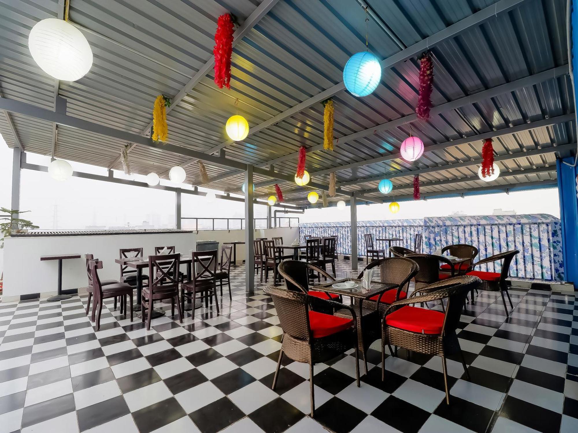 Treebo Rejoice 52 - 3Km From Huda City Metro Station Badshahpur Exterior foto