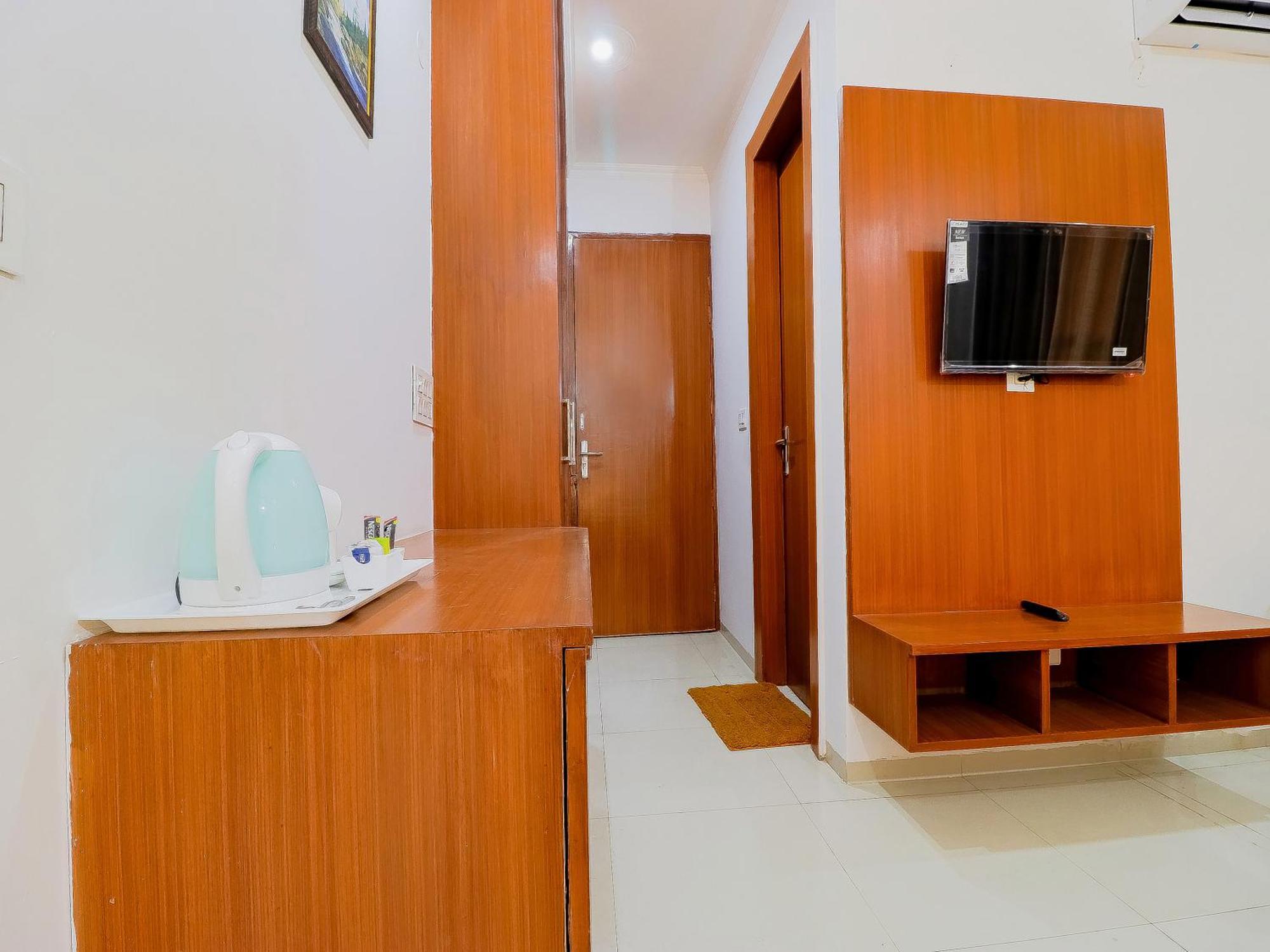 Treebo Rejoice 52 - 3Km From Huda City Metro Station Badshahpur Exterior foto